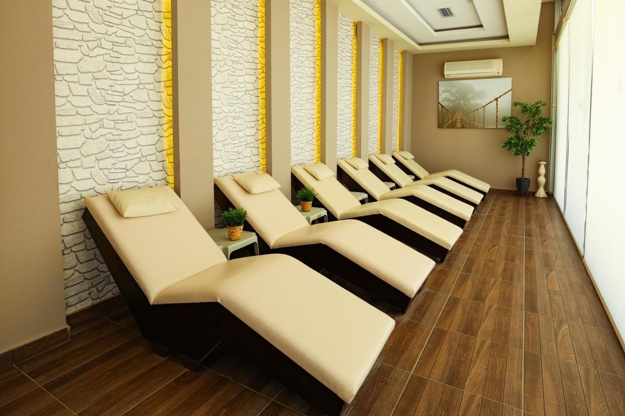Crystal Centro Resort - Ultimate All Inclusive Анталья Экстерьер фото