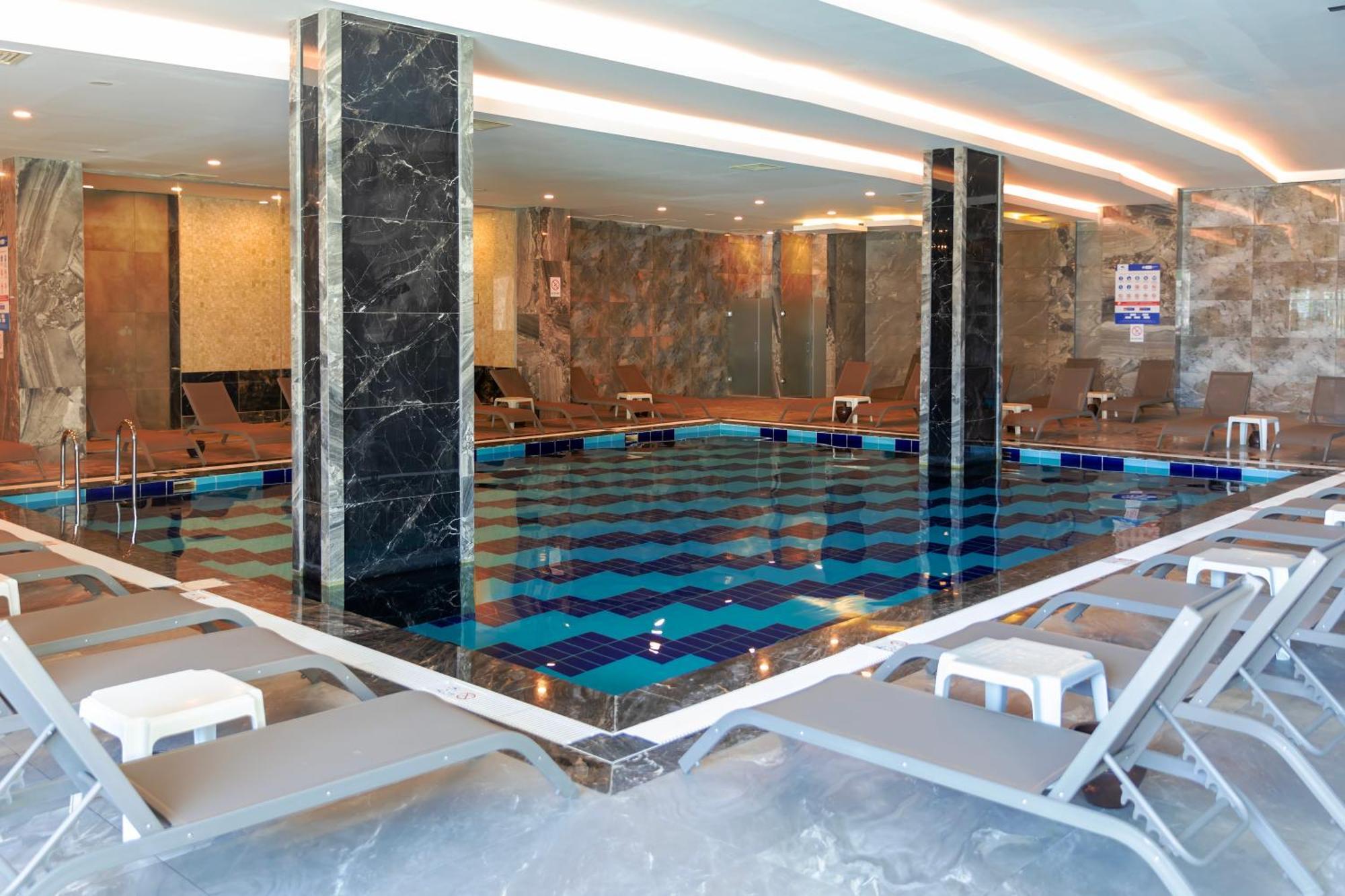 Crystal Centro Resort - Ultimate All Inclusive Анталья Экстерьер фото