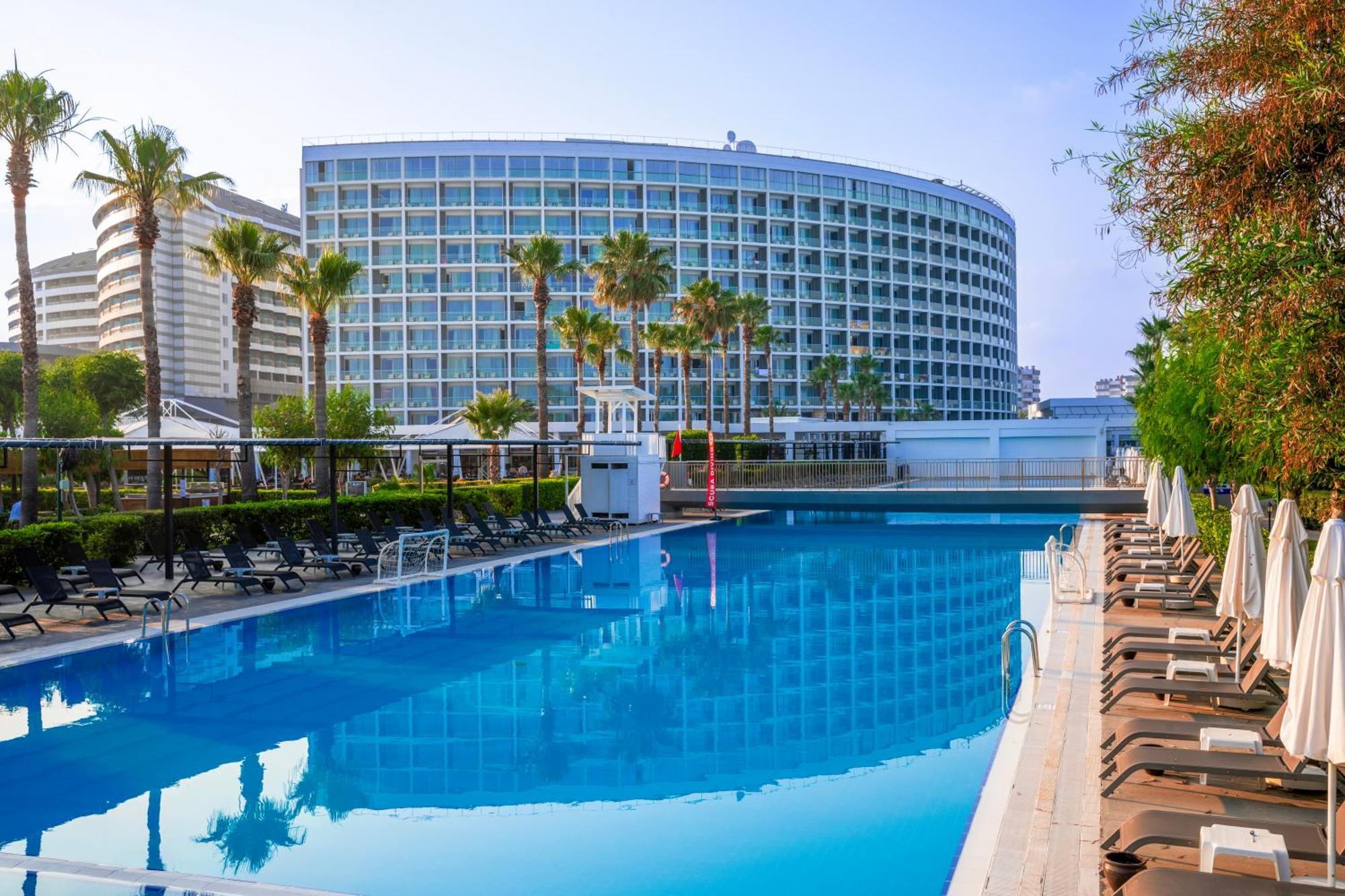 Crystal Centro Resort - Ultimate All Inclusive Анталья Экстерьер фото